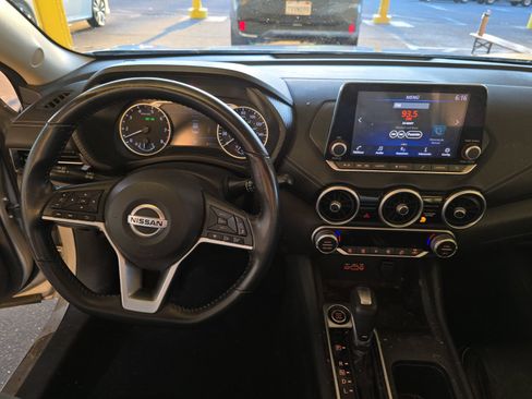 Used 2020 Nissan Sentra SV FWD image 16