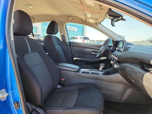 Used 2024 Nissan Sentra SV FWD image 14
