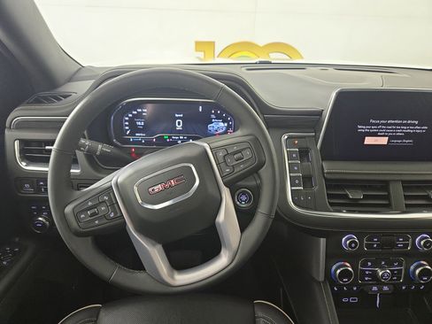 Certified 2023 GMC Yukon SLT w/ SLT Premium Package AWD/4WD image 15