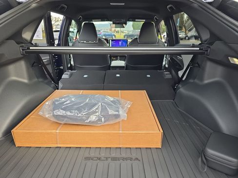 New 2026 Subaru Solterra Premium image 18