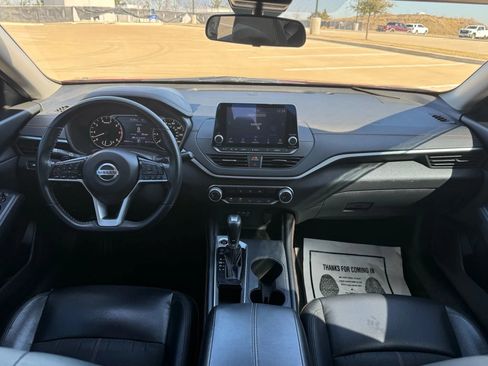 Used 2020 Nissan Altima 2.5 SR image 20