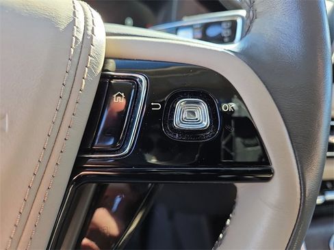 Used 2023 Lincoln Aviator Reserve w/ Equipment Group 201A image 23