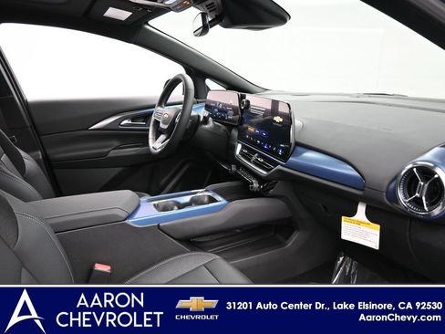 New 2026 Chevrolet Equinox EV LT image 9