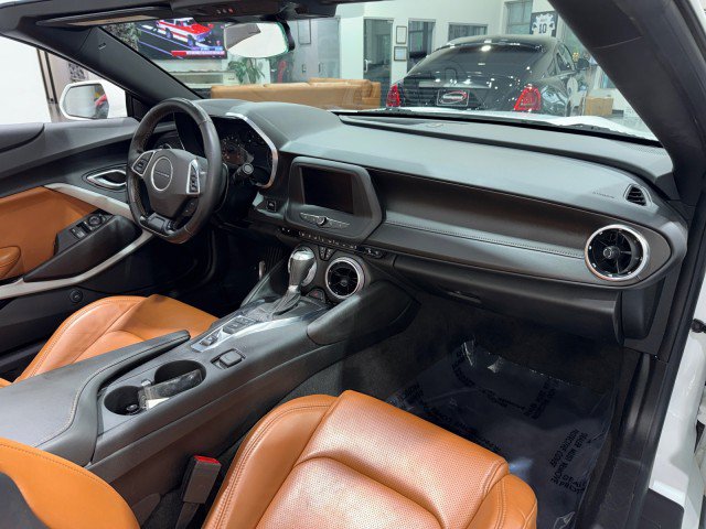 Used 2021 Chevrolet Camaro LT RWD image 74