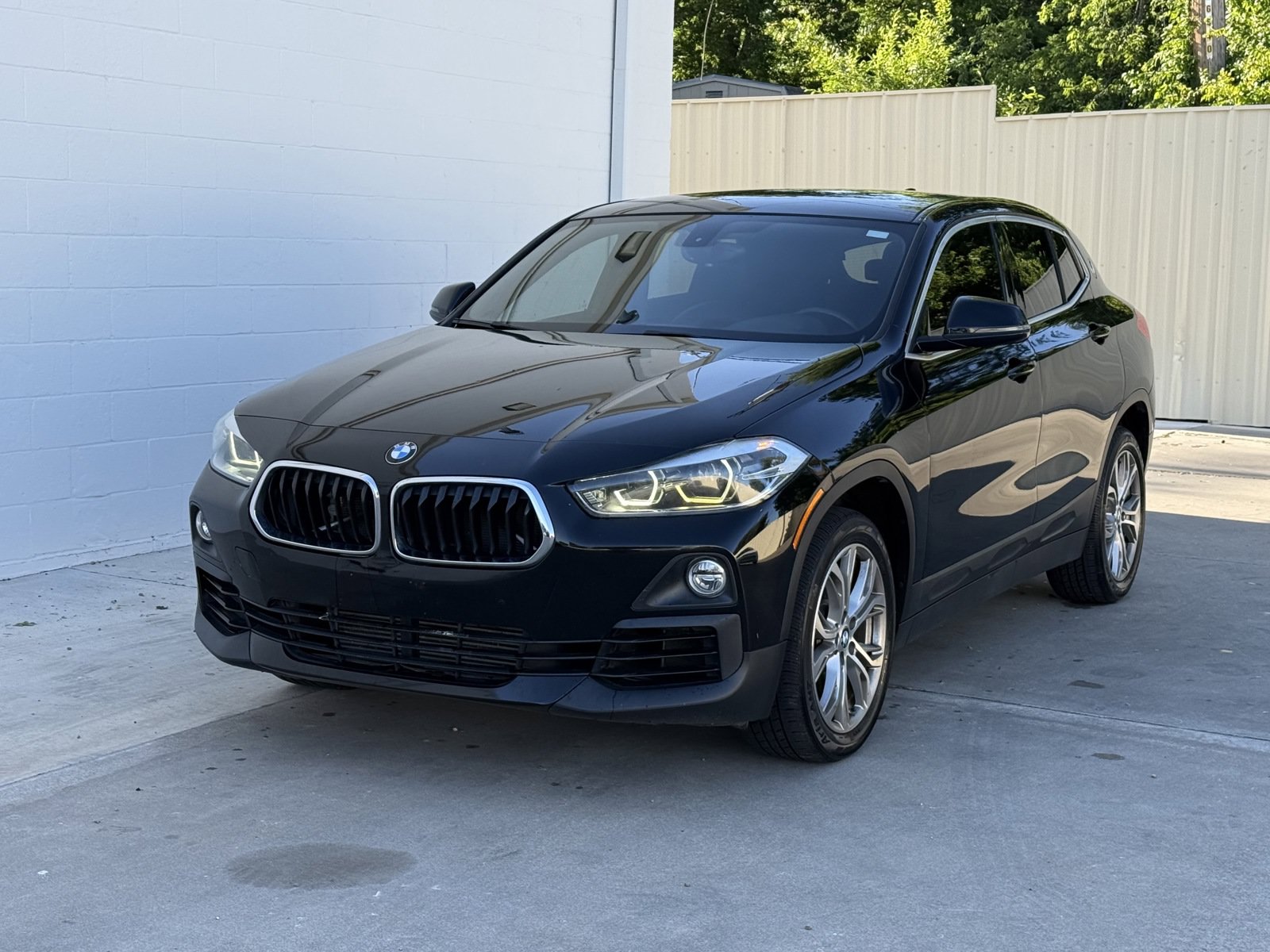 Used 2018 BMW X2 xDrive28i w/ Convenience Package AWD/4WD image 3
