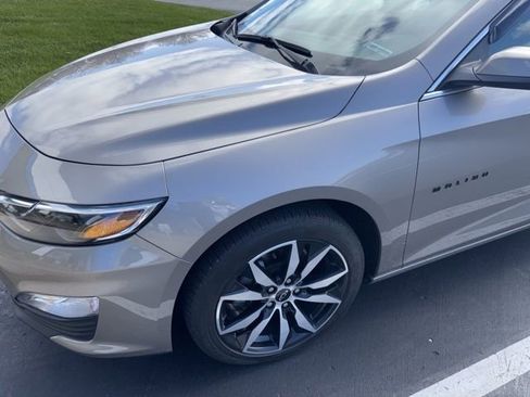 Used 2024 Chevrolet Malibu RS image 2