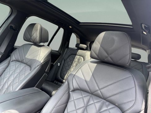 Used 2023 BMW X5 M50i w/ Executive Package image 15