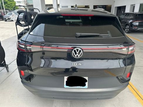 Used 2024 Volkswagen ID.4 2WD image 4