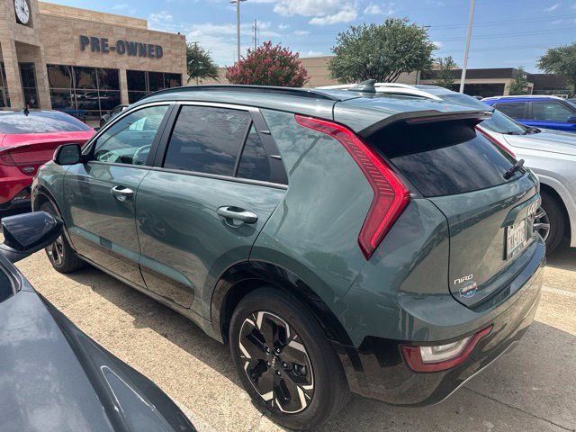 Certified 2023 Kia Niro Wave FWD image 9