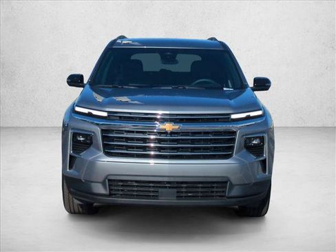 New 2026 Chevrolet Traverse LT w/ Driver Confidence Package FWD image 6