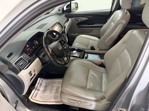 Used 2019 Honda Pilot Elite image 16