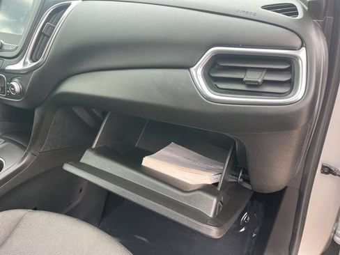 Used 2018 Chevrolet Equinox LT image 54