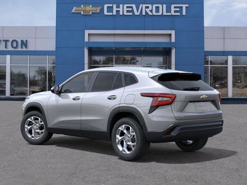 New 2026 Chevrolet Trax LS w/ LS Convenience Package image 25