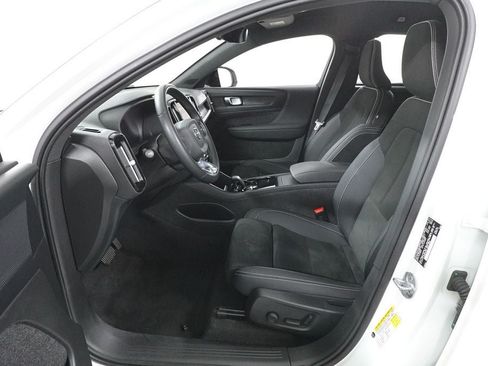 Used 2023 Volvo C40 P8 Recharge Plus AWD/4WD image 24