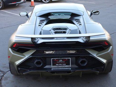 Used 2023 Lamborghini Huracan Tecnica RWD image 17