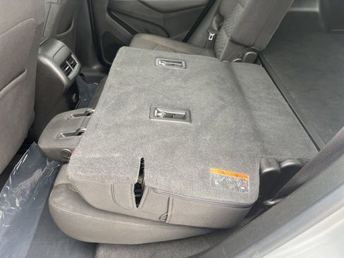 Used 2018 Chevrolet Equinox LT image 37