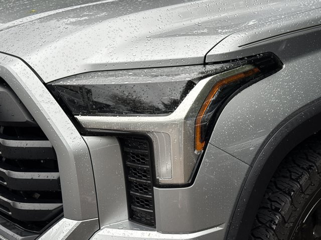 Used 2023 Toyota Tundra SR5 w/ SR5 Convenience Package AWD/4WD image 8