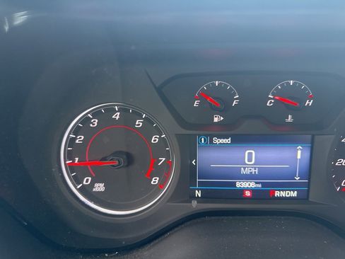 Used 2019 Chevrolet Camaro LT w/ RS Package image 12