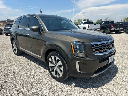 Used 2020 Kia Telluride S AWD/4WD image 1