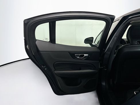 Used 2024 Volvo S60 B5 Core FWD image 28