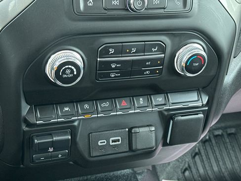 Used 2025 GMC Sierra 1500 Pro w/ Pro Value Package RWD image 17