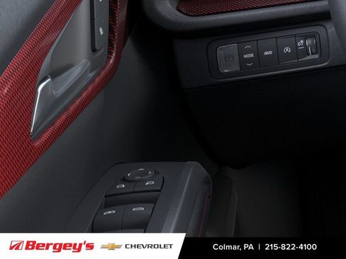 New 2026 Chevrolet Traverse Z71 w/ Enhanced Driving Package AWD/4WD image 24