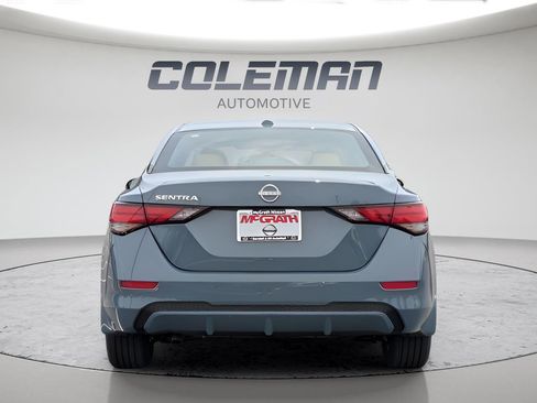 Used 2025 Nissan Sentra SV w/ SV Premium Package FWD image 4