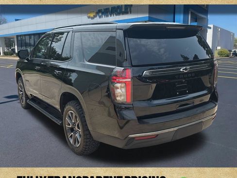 Used 2022 Chevrolet Tahoe Z71 w/ Luxury Package AWD/4WD image 3