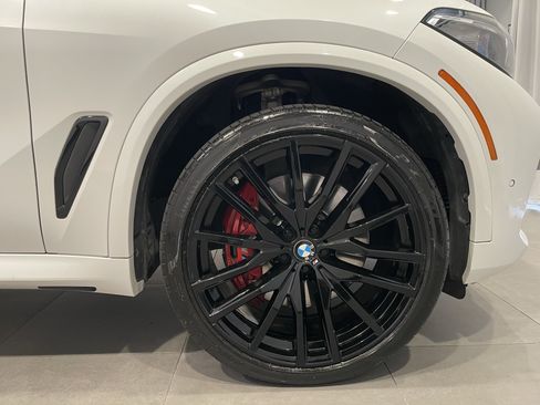 Used 2022 BMW X5 M50i w/ Executive Package AWD/4WD image 10