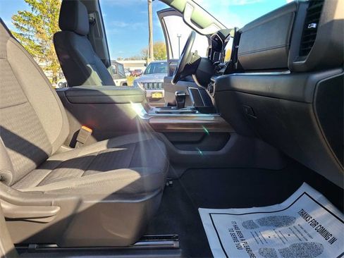 Used 2022 Chevrolet Silverado 1500 RST image 17