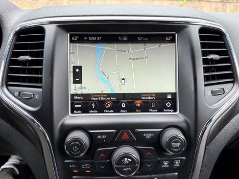 Used 2018 Jeep Grand Cherokee Laredo image 20