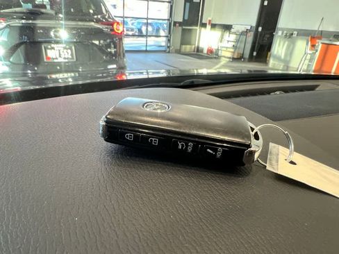 Certified 2025 MAZDA CX-5 Carbon Edition image 30