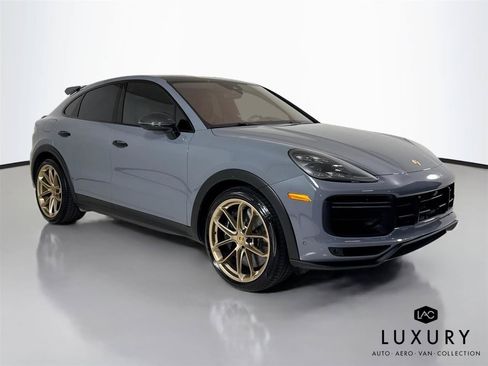 Used 2023 Porsche Cayenne Turbo GT AWD/4WD image 3