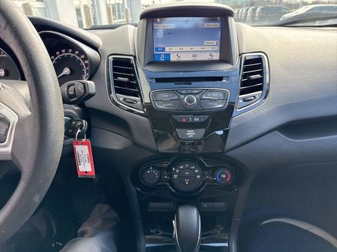 Used 2019 Ford Fiesta SE w/ Equipment Group 201A image 13