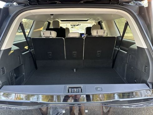 New 2026 Lincoln Navigator L Reserve AWD/4WD image 25