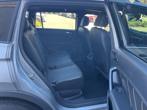 Certified 2023 Volkswagen Tiguan SE R-Line image 30