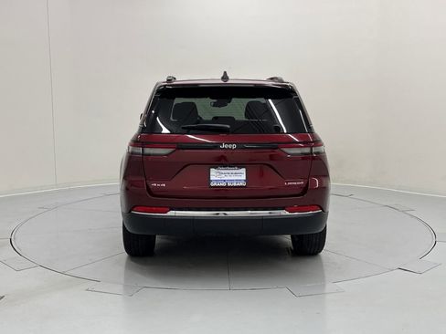 Used 2023 Jeep Grand Cherokee Laredo w/ Luxury Tech Group I image 4