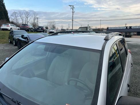 Used 2011 Toyota RAV4 4WD image 12