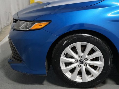 Certified 2020 Toyota Camry LE FWD image 5