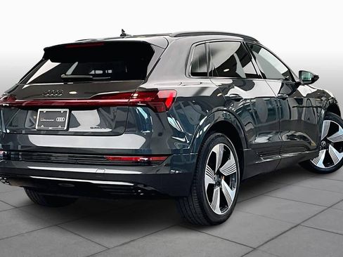Used 2023 Audi e-tron Premium Plus w/ Premium Plus Package image 13