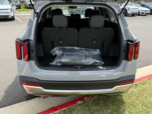 New 2026 Kia Sorento S AWD/4WD image 7