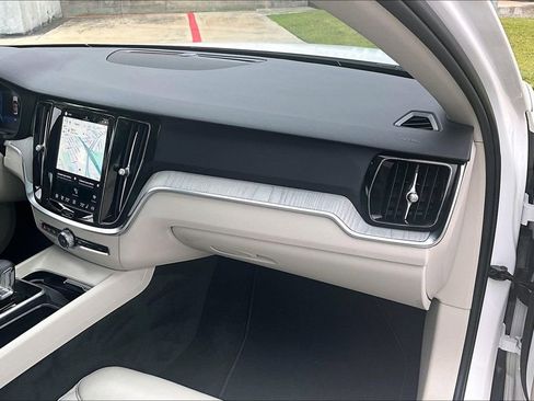 Used 2025 Volvo S60 B5 Plus AWD/4WD image 21