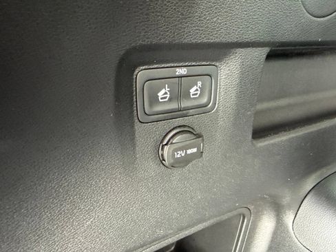 Used 2023 Kia Telluride S AWD/4WD image 12
