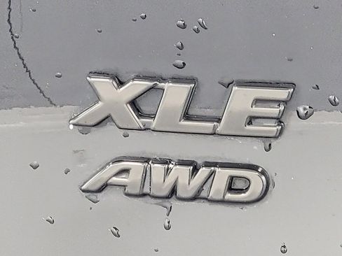 Certified 2021 Toyota RAV4 XLE w/ Convenience Package image 9