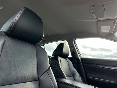 Used 2022 Nissan Maxima SV w/ Floor Mat Group image 16