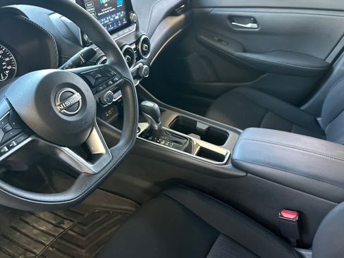 Used 2024 Nissan Sentra SV FWD image 14