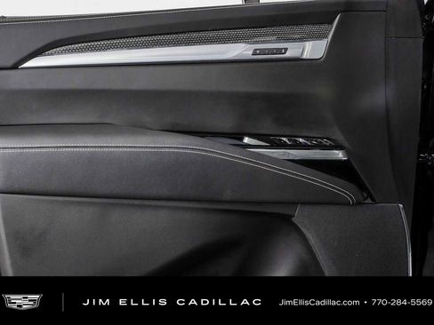 Certified 2025 Cadillac Escalade V AWD/4WD image 6