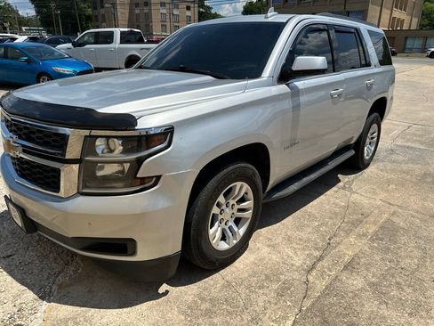 Used 2020 Chevrolet Tahoe LT RWD image 2