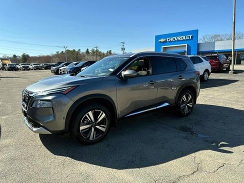 Used 2023 Nissan Rogue Platinum w/ Platinum Premium Package AWD/4WD image 1