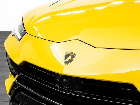 Used 2023 Lamborghini Urus Performante image 9
